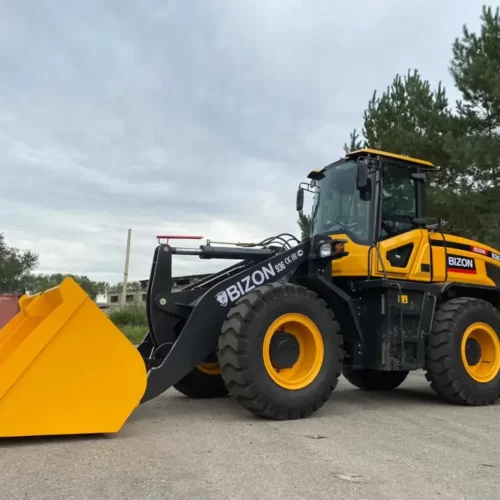 Фронтальный погрузчик BIZON 933