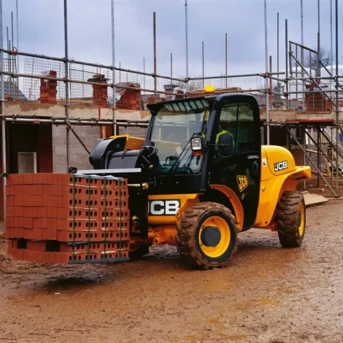 Телескопический погрузчик JCB 520-40