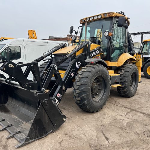 Экскаватор погрузчик Bizon 4CX